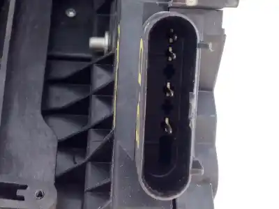 Peça sobressalente para automóvel em segunda mão fechadura da porta dianteira direita por ford focus turn. (cb8) titanium referências oem iam bm5aa21812bc e2-b3-55-1 bm51a219a64af