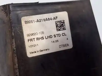 Peça sobressalente para automóvel em segunda mão fechadura da porta dianteira direita por ford focus turn. (cb8) titanium referências oem iam bm5aa21812bc e2-b3-55-1 bm51a219a64af
