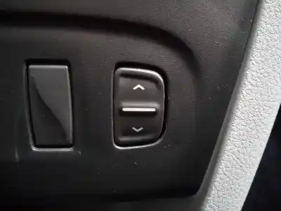 Peça sobressalente para automóvel em segunda mão botão / interruptor elevador vidro dianteiro direito por dacia sandero ambiance referências oem iam 