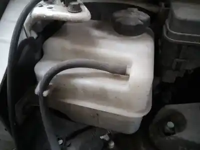 Peça sobressalente para automóvel em segunda mão depósito de expansão por kia carens ( ) concept referências oem iam 