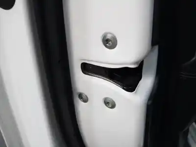 Peça sobressalente para automóvel em segunda mão fechadura da porta dianteira esquerda por kia carens ( ) concept referências oem iam 