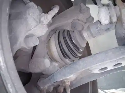 Pezzo di ricambio per auto di seconda mano attacco anteriore destro per volkswagen passat variant (365) exclusive bluemotion riferimenti oem iam 