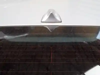 Peça sobressalente para automóvel em segunda mão farolim de travão central por hyundai i40 style blue referências oem iam 