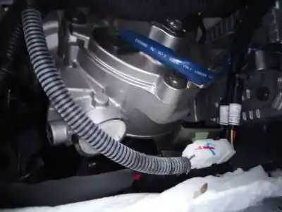 Peça sobressalente para automóvel em segunda mão coluna de direcção por hyundai i40 style blue referências oem iam 