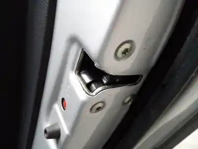 Peça sobressalente para automóvel em segunda mão fechadura da porta traseira direita por hyundai i40 style blue referências oem iam 