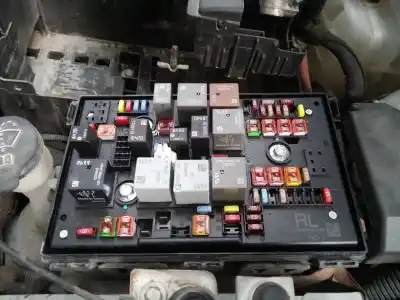 Gebrauchtes Autoersatzteil relais sicherungskasten multifunktionsrelais zum opel astra j lim. enjoy oem-iam-referenzen 13318785  