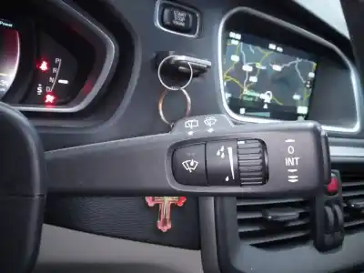 Pezzo di ricambio per auto di seconda mano comando pulito per volvo v40 momentum riferimenti oem iam 