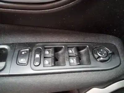 Peça sobressalente para automóvel em segunda mão botão / interruptor elevador vidro dianteiro esquerdo por jeep renegade sport 4x2 referências oem iam 