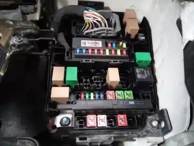 Second-hand car spare part fuse box unit for kia carens ( ) drive oem iam references 919513x110