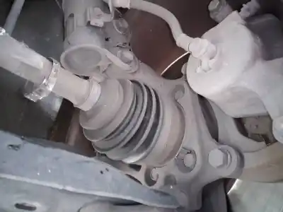 Peça sobressalente para automóvel em segunda mão manga de eixo dianteira esquerda por kia carens ( ) drive referências oem iam 