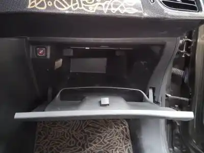 Peça sobressalente para automóvel em segunda mão porta luvas por citroen ds3 sport referências oem iam   