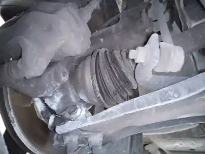 Pezzo di ricambio per auto di seconda mano attacco anteriore destro per citroen c3 collection riferimenti oem iam 