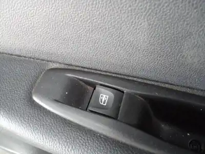 Автозапчастина б/у управління склами задніх правіх для RENAULT CAPTUR Limited Посилання на OEM IAM   