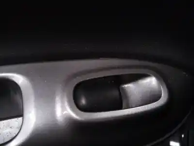 Pezzo di ricambio per auto di seconda mano comandi alzacristalli posteriore sinistro per nissan juke (f15) acenta riferimenti oem iam 