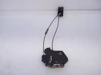 Peça sobressalente para automóvel em segunda mão fechadura da porta traseira esquerda por toyota hilux (kun) double cab 4x4 referências oem iam  Peça sobressalente para automóvel em segunda mão fechadura da porta traseira esquerda por toyota hilux (kun) double cab 4x4 referências oem iam
