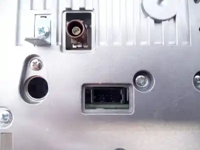 Peça sobressalente para automóvel em segunda mão sistema de áudio / rádio cd por ssangyong tivoli crystal 4x2 referências oem iam 8912035100 e3-a3-13-2 