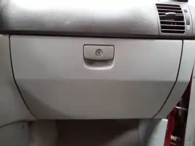 Автозапчасти б/у бардачок за KIA SORENTO I (JC) 2.5 CRDi ссылки OEM IAM   