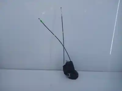 Peça sobressalente para automóvel em segunda mão fechadura da porta traseira esquerda por toyota yaris hybrid active referências oem iam 180802