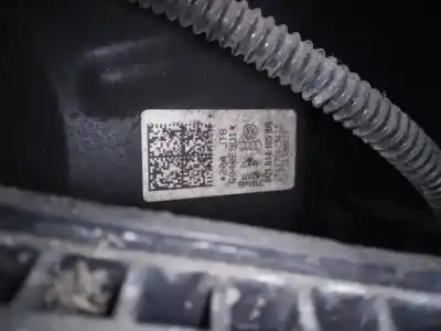 Pezzo di ricambio per auto di seconda mano  per SKODA OCTAVIA COMBI (5E5)  Riferimenti OEM IAM 5Q1614105BR  