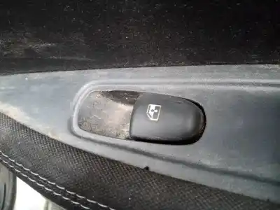 Pezzo di ricambio per auto di seconda mano comando alzacristalli posteriori destro per nissan qashqai (j11) acenta riferimenti oem iam 