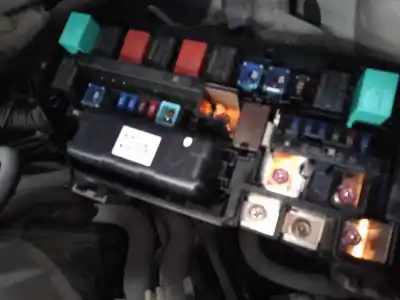 Pezzo di ricambio per auto di seconda mano scatola relè/fusibili per honda accord berlina (cu) executive riferimenti oem iam 