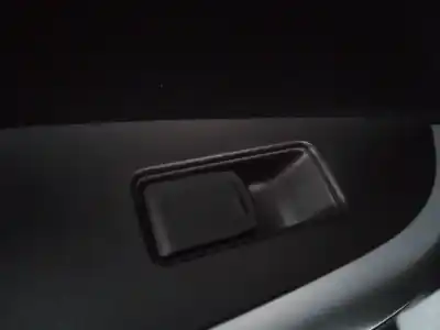 Peça sobressalente para automóvel em segunda mão botão / interruptor elevador vidro traseiro esquerdo por suzuki vitara 1.4 16v boosterjet cat referências oem iam 