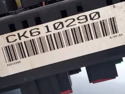 Peça sobressalente para automóvel em segunda mão caixa de fusíveis e relés por mercedes-benz clase m (w163) ml 430 (163.172) referências oem iam 1635452532 08200101 e3-a1-10-3 