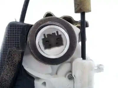İkinci el araba yedek parçası sol arka kapi kilidi için toyota prius (nhw30) plug-in hybrid advance oem iam referansları t4314120f1 e2-b4-61-2 