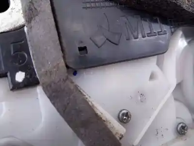 İkinci el araba yedek parçası sol arka kapi kilidi için toyota prius (nhw30) plug-in hybrid advance oem iam referansları t4314120f1 e2-b4-61-2 