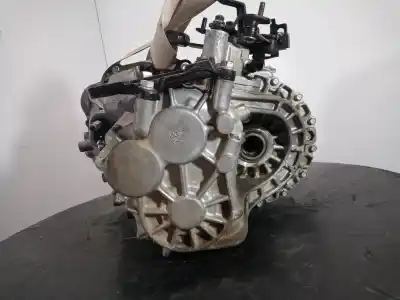 Second-hand car spare part gearbox for kia carens (un) * oem iam references s620jc