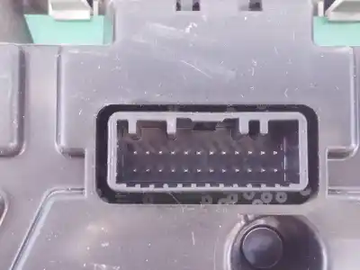 Second-hand car spare part dashboard for renault clio iv societé oem iam references 248109766r e2-a1-29-3 