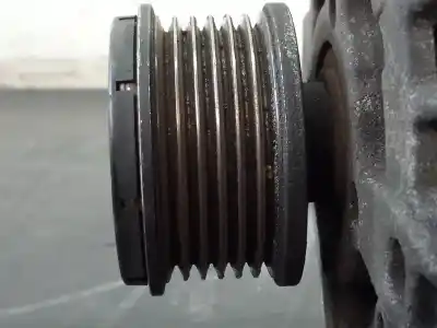 Автозапчастина б/у генератор для dacia dokker stepway посилання на oem iam 231002949r p3-b6-4-4 