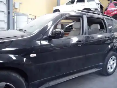 Автозапчасти б/у левая передняя дверь за ssangyong rexton rx 270 full ссылки oem iam   