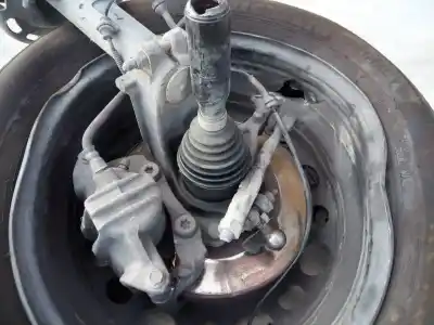 Pezzo di ricambio per auto di seconda mano attacco anteriore destro per citroen c3 collection riferimenti oem iam 