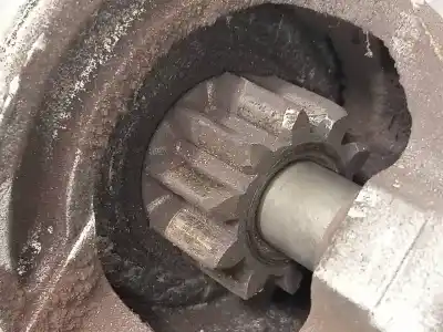 Peça sobressalente para automóvel em segunda mão motor de arranque por kia rio concept referências oem iam 3610003101 p3-a7-5-3 