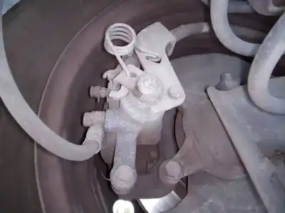 Peça sobressalente para automóvel em segunda mão pinça de travão traseira esquerda por kia rio concept referências oem iam 