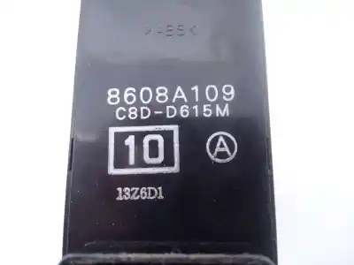 Автозапчастина б/у передній правий віконний вимикач для mitsubishi montero (v80/v90) 3.2 di-d cat посилання на oem iam 8608a109 e3-a2-13-4 
