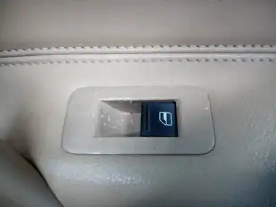 Peça sobressalente para automóvel em segunda mão botão / interruptor elevador vidro traseiro direito por volkswagen touareg (7l6) 3.0 v6 tdi dpf referências oem iam 