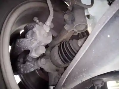 Second-hand car spare part front right knuckle for dacia sandero stepway oem iam references 