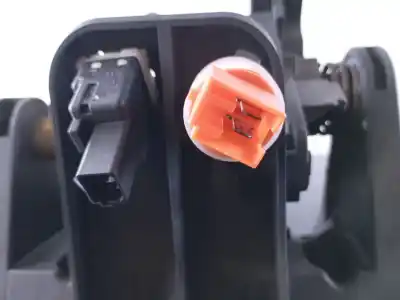 Автозапчастина б/у педаль зцеплення для ford ka (ccu) titanium посилання на oem iam ls392748 p2-b3-3 51804329