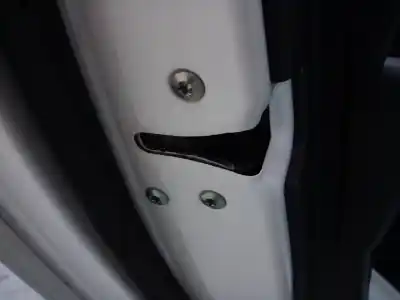 Peça sobressalente para automóvel em segunda mão fechadura da porta traseira esquerda por kia carens ( ) drive referências oem iam 