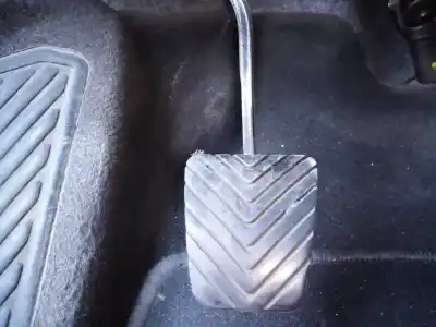 Peça sobressalente para automóvel em segunda mão pedal da embreagem por kia carens ( ) drive referências oem iam 
