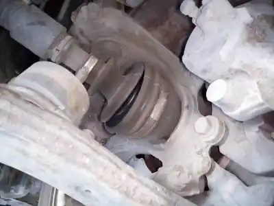 Second-hand car spare part front left knuckle for mazda 5 berl. (cr) 2.0 crtd active (81kw) oem iam references 