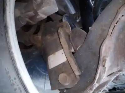 Second-hand car spare part rear left knuckle for mazda 5 berl. (cr) 2.0 crtd active (81kw) oem iam references 