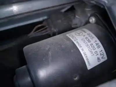 Pièce détachée automobile d'occasion MOTEUR D'ESSUIE-GLACE AVANT pour MERCEDES-BENZ VITO KASTEN (639)  Références OEM IAM A6398200140  