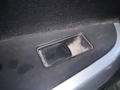 Peça sobressalente para automóvel em segunda mão botão / interruptor elevador vidro traseiro esquerdo por suzuki vitara 1.6 16v cat referências oem iam 