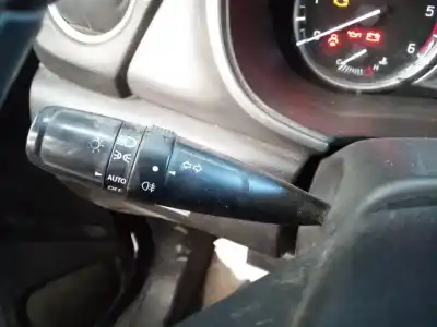 Peça sobressalente para automóvel em segunda mão comutador de piscas  por suzuki vitara 1.6 16v cat referências oem iam 