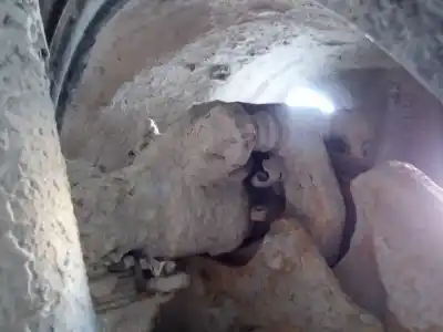 Peça sobressalente para automóvel em segunda mão pinça de travão traseira direita por suzuki vitara 1.6 16v cat referências oem iam 