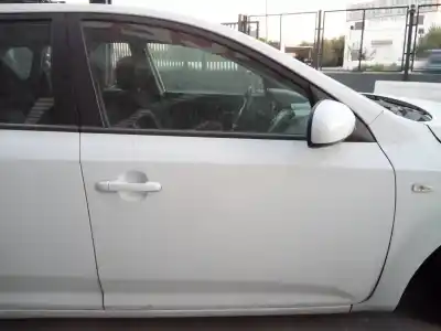 Tweedehands auto-onderdeel RECHTS VOORDEUR voor KIA CEE´D  OEM IAM-referenties   