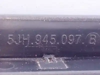 Second-hand car spare part central brake light for skoda rapid active oem iam references 5jh945097b e1-b6-47-1 